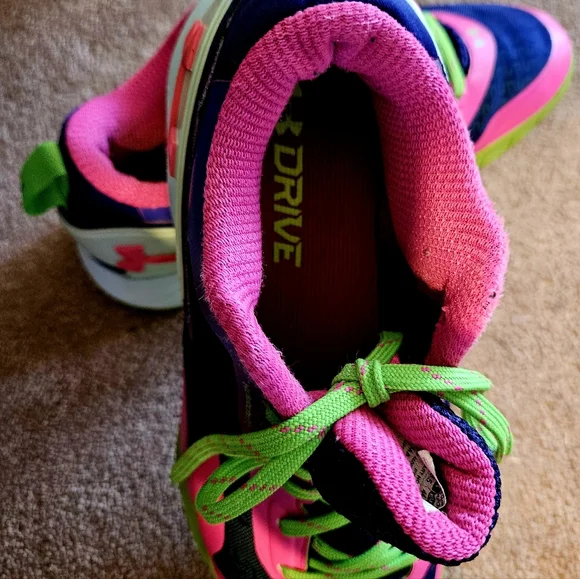 Under armor Mens Running Tennis shoes [Preowned] - Picture 9 of 9